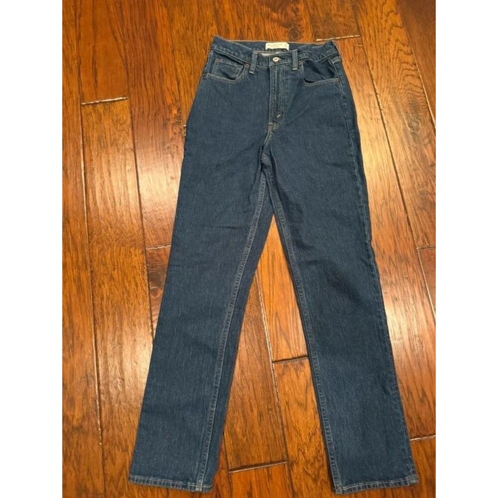 Abercrombie and Fitch women’s curve love 90’s straight ultra high rise jeans 26